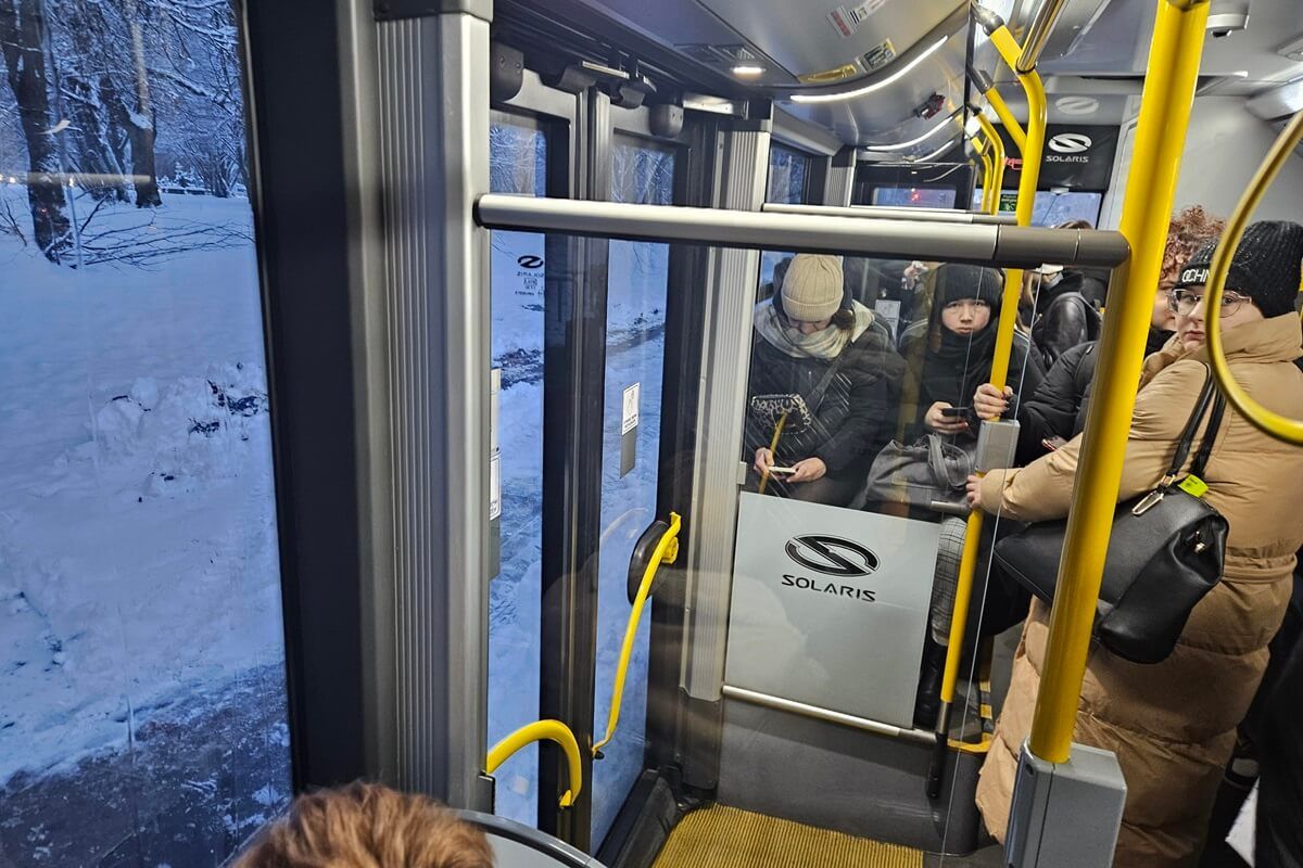 Awaria drzwi w trolejbusie linii nr 150