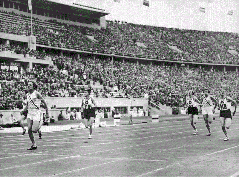 Olimpijski finał w biegu na 100 m kobiet w 1936 r. Helen triumfuje