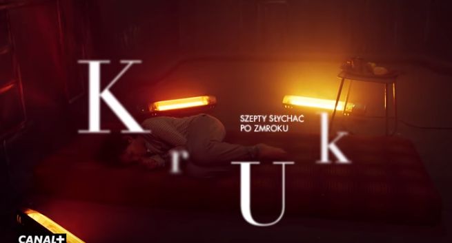 Serial „Kruk. Szepty słychać po zmroku” wiosną w Canal+. Michał Żurawski w roli głównej