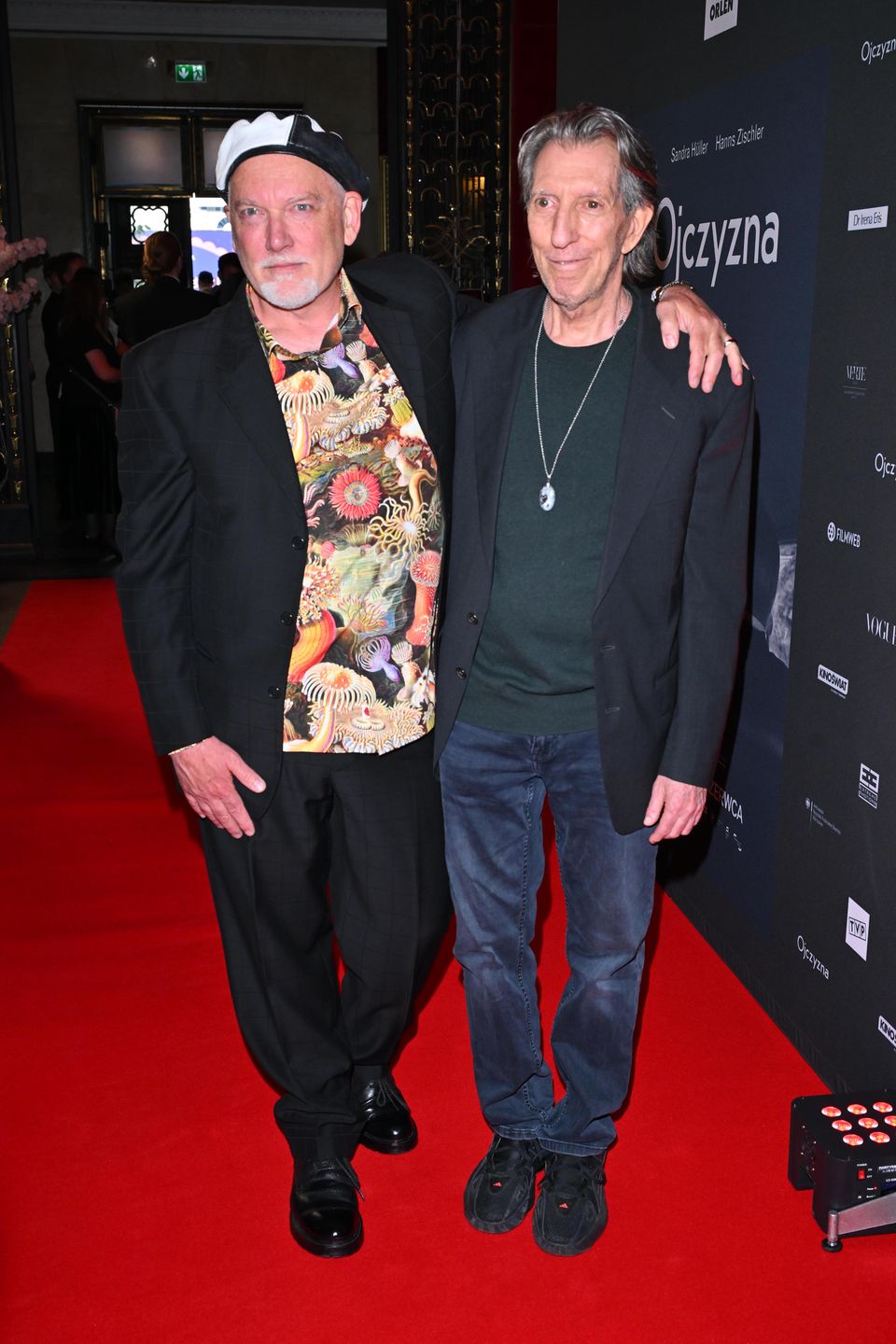  David Price, Philip Lenkowsky 