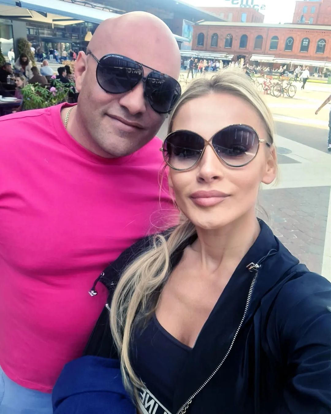 Dominik Abus z "Gogglebox" wiedzie życie u boku ukochanej żony. Internauci są nią zachwyceni