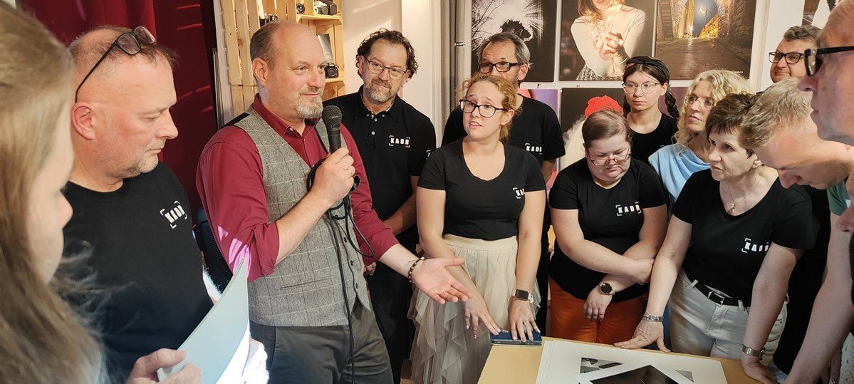 Stalowa Wola: Andrzej Wiktor na spotkaniu z Kołem Fotograficznym Kadr