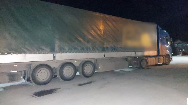 Legnica. Kompletnie pijany jechał TIR-em autostradą A4. 28-latek miał blisko 4 promile alkoholu