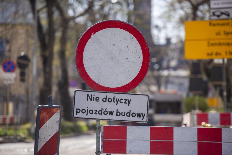 Warszawa: Prace w alei Krakowskiej. Utrudnienia od poniedziałku