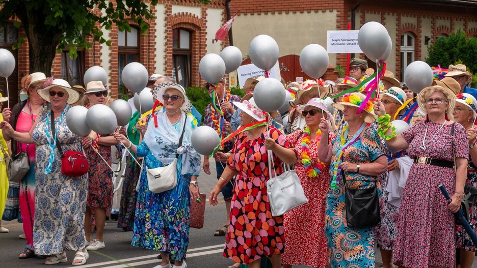 Opaski bezpieczeństwa dla wągrowieckich seniorów. Gmina Wągrowiec otrzymała dofinansowanie z budżetu państwa