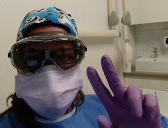 Punkt szczepień z Gdańska pojawia się i znika. Pacjenci wydzwaniają. Lekarze bezsilni