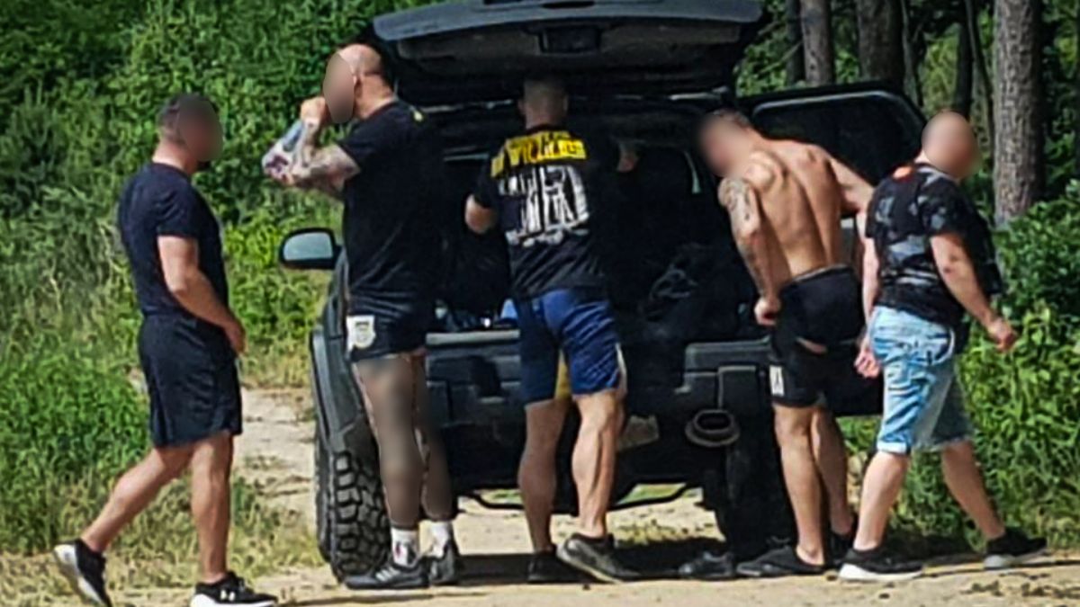 Kibole już mieli się zmierzyć w lesie na Pomorzu, ale musieli wracać do domów