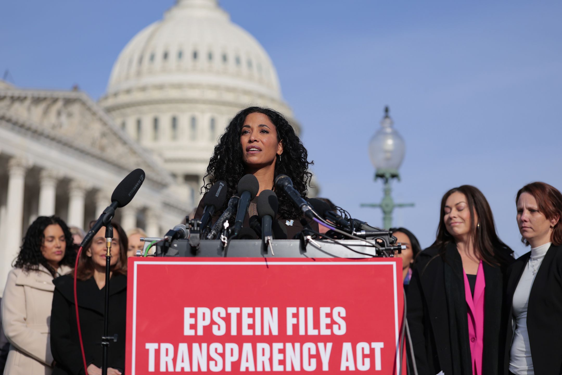 Ujawniono akta Epsteina