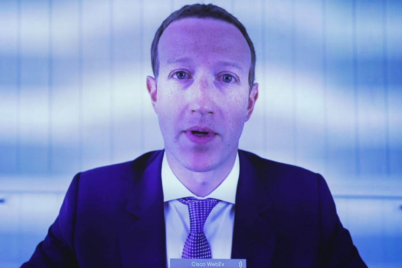 Fejsbuczek, kłamczuszek, czyli jak Facebook robi nas w konia [Opinia] - Mark Zuckerberg podczas przesłuchania przez Komisję Sprawiedliwości Izby Reprezentantów Stanów Zjednoczonych
