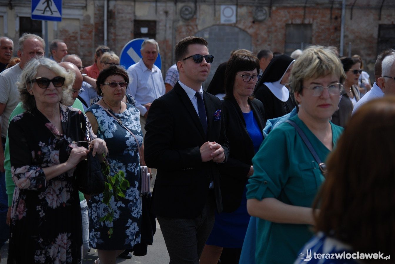 Miejska procesja Bożego Ciała przeszła ulicami Włocławka