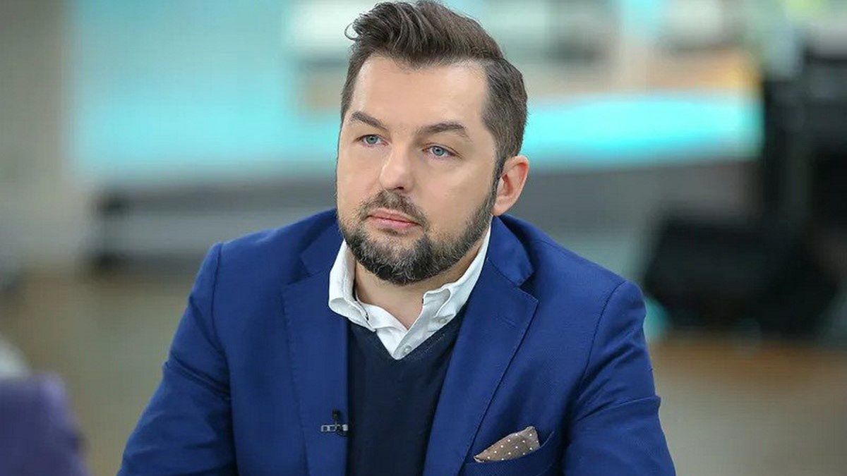 Paweł Blajer od dłuższego czasu pracuje w TVP Info