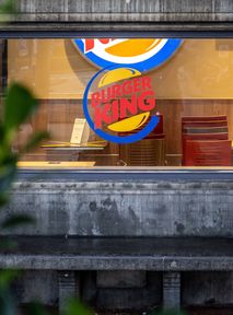 Zobacz jak Burger King złożył najgorsze życzenia na Dzień Kobiet