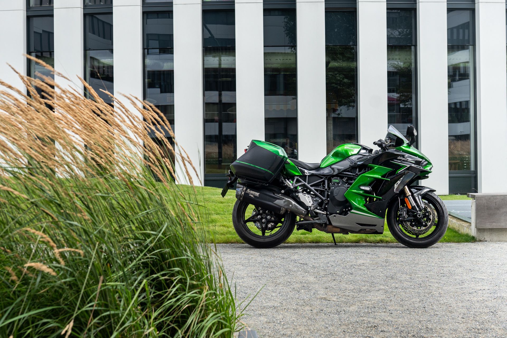 Kawasaki Ninja H2 SX