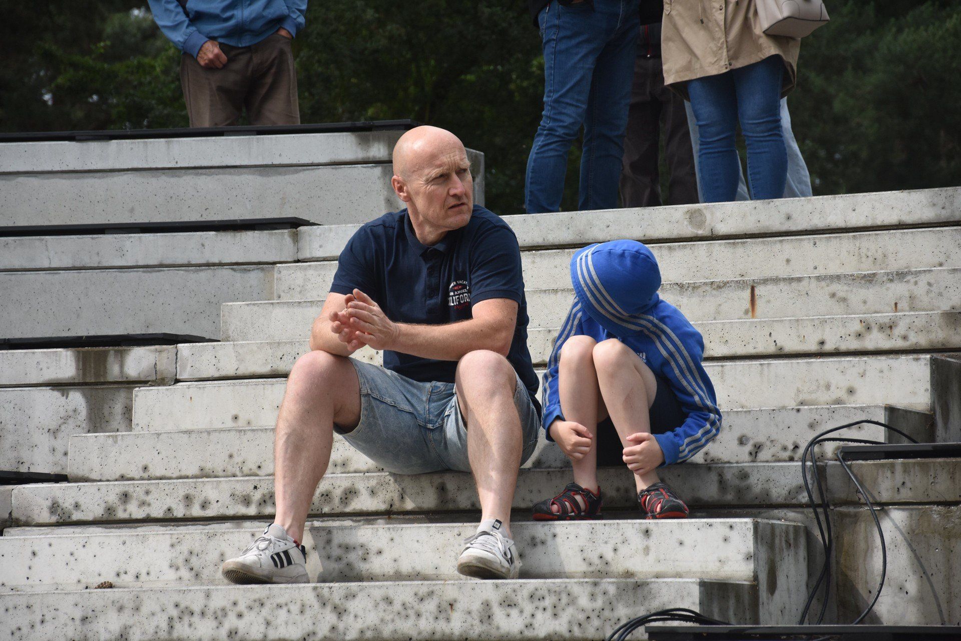 Piknik Myśliwski w śremskim amfiteatrze. Pogoda nie odstraszyła myśliwych, leśników i miłośników lasów [film, zdjęcia]