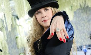 Niemagiczne życie mrocznej wiedźmy. Stevie Nicks była o krok od śmierci