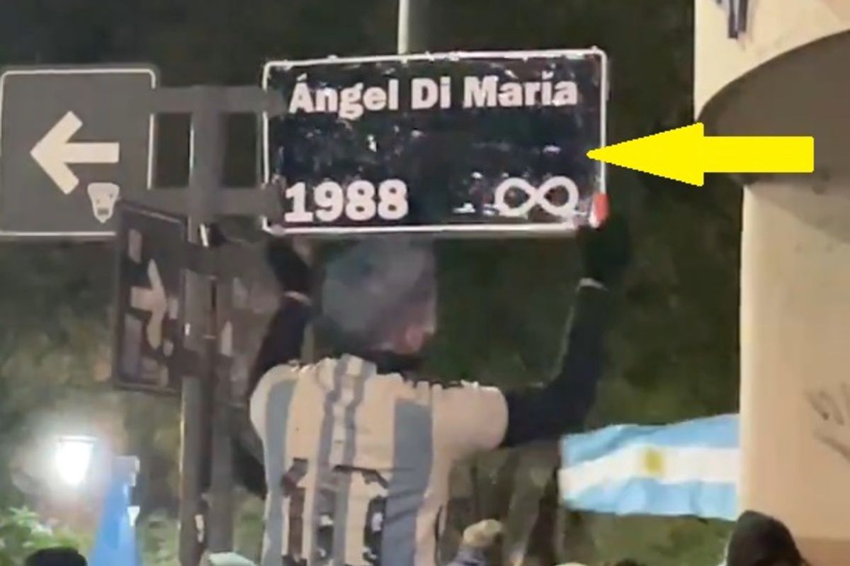 An Argentina fan decided to change the street name