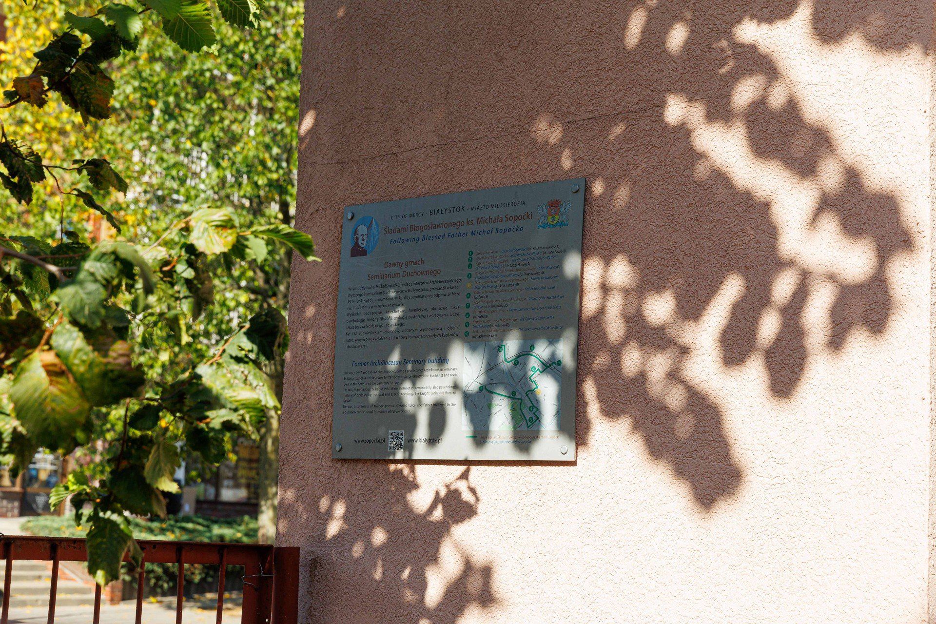 Zabytkowy budynek przy ulicy Słonimskiej 8