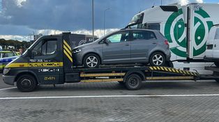 Jarkowo: Kierowca lawety jechał całą szerokością drogi ekspresowej. W kabinie miał dwie opróżnione "małpki"