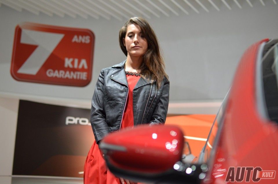 Hostessy z Paris Motor Show 2012 [galeria] 10