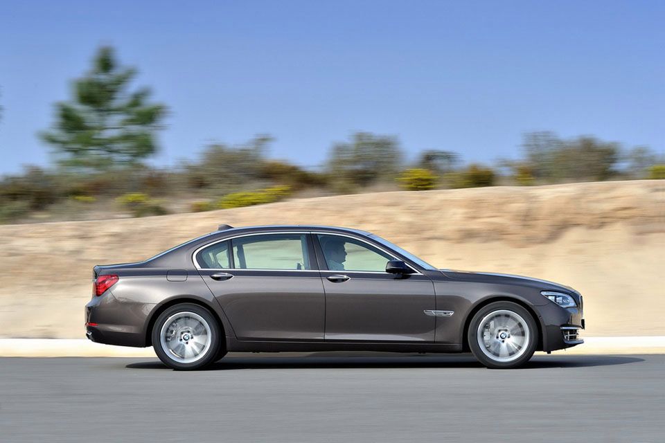 BMW serii 7 na rok 2013 - megagaleria niemieckiego okrętu flagowego 168