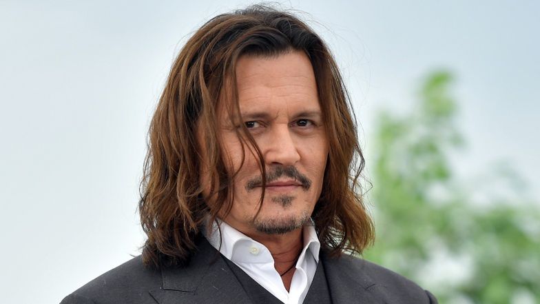 Johnny Deep zaprezentował swoje nowe perłowo-białe zęby