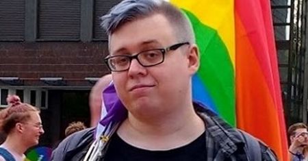 Znany youtuber wywołał skandal. Firma zrywa współpracę
