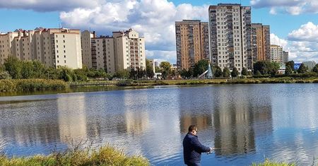 Zwłoki kobiety wyłowione z warszawskiego Balatonu. Policja bada sprawę
