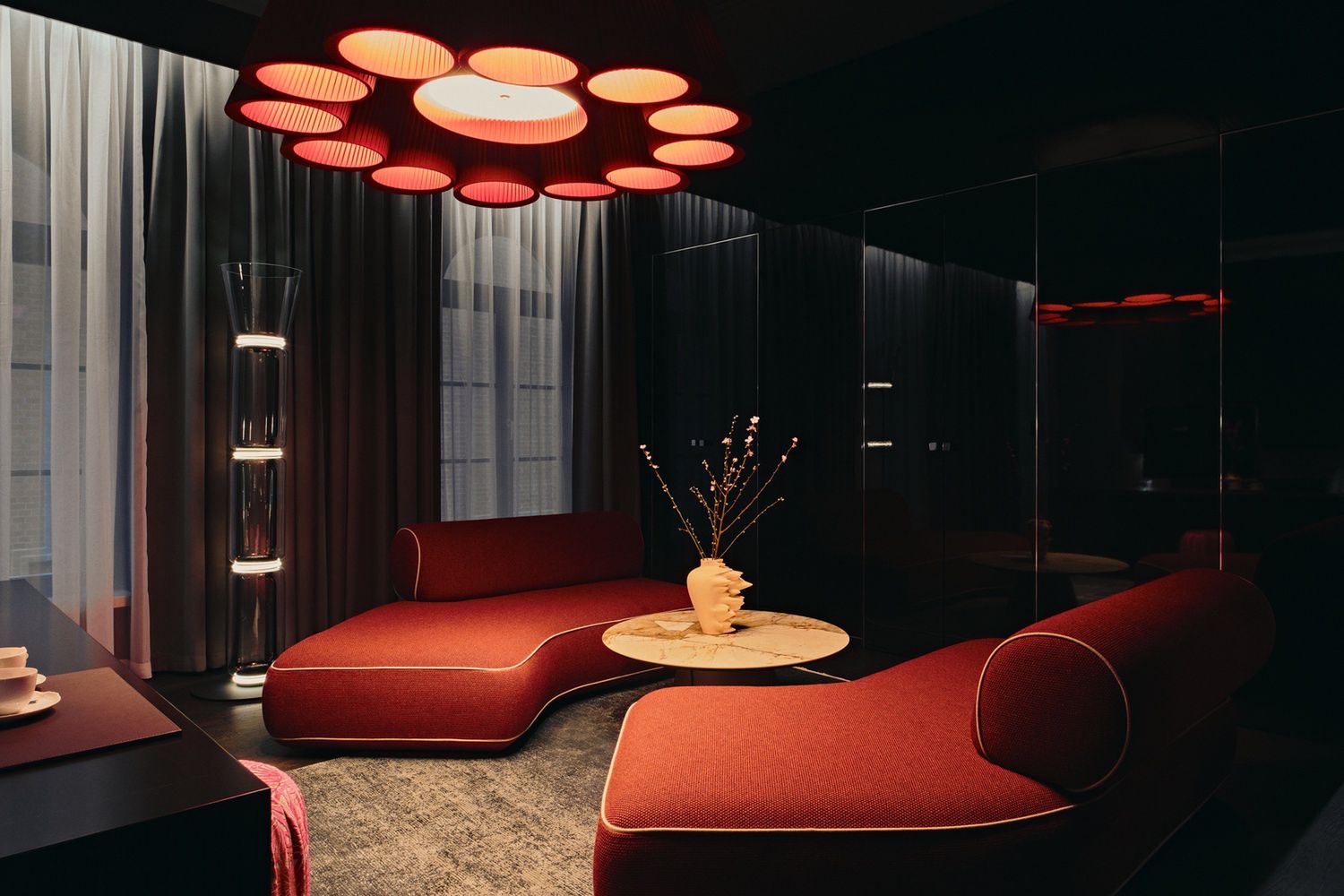 Hotel Blow Up Hall wyróżniony przez "Time"