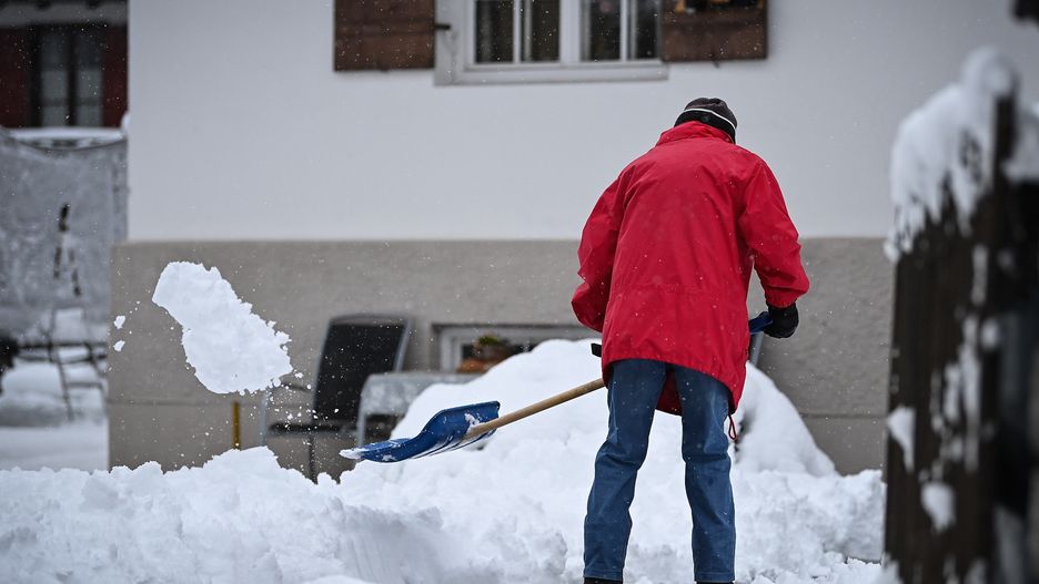 Pogoda. Śniegiem sypbnie nie tylko w górach