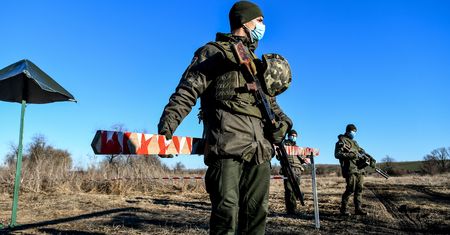 Bruksela szykuje pilną ewakuację obywateli krajów Unii z Ukrainy