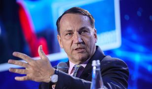 "Oszczerca, partacz i świr". Sikorski reaguje po decyzji sądu