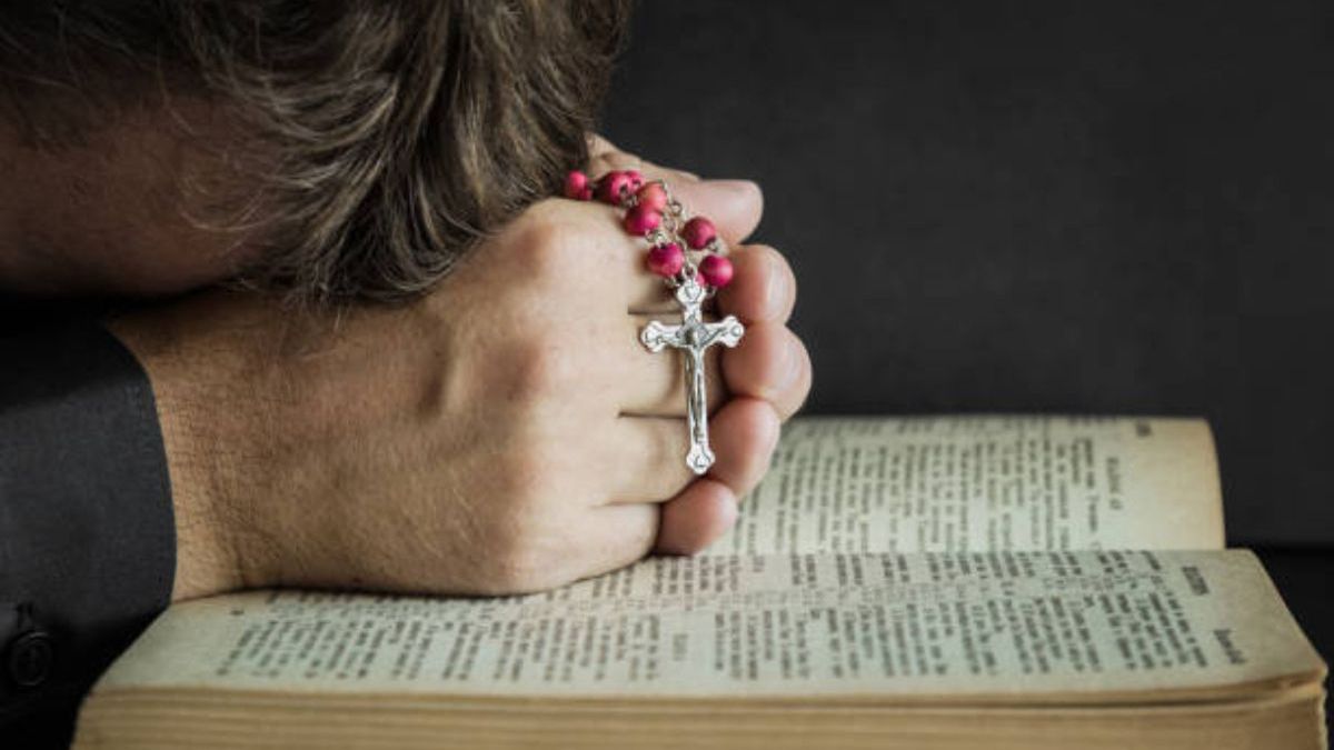 Ksiądz Ryszard L. oskarżony o przyjmowanie fikcyjnych darowizn