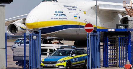 Alarm na lotnisku w Lipsku. Policja przechwyciła dron z zapalnikiem