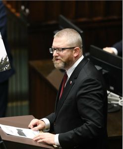 Burza w Sejmie. Braun zażądał usunięcia flag Ukrainy