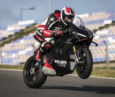 Ducati podnosi poprzeczkę. Panigale V4 SP2 to sportowiec ekstremalny