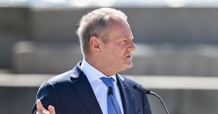 Tusk wbija szpilę PiS. "Niektórzy kończą w Naddniestrzu"