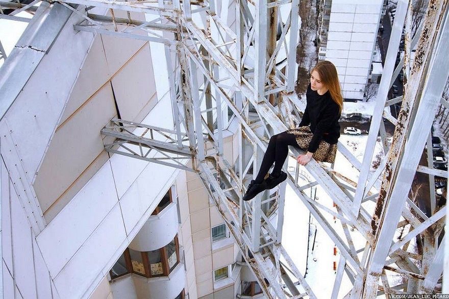 Szalona Rosjanka i jej niesamowite selfie. Od tych widoków może zakręcić się w głowie! 19