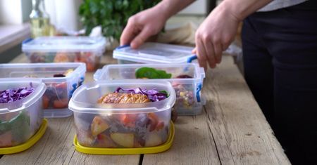 Nowa moda czy sposób na oszczędność? Na czym polega meal prep?