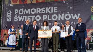 Pszczółki: Dożynki za nami. Koncerty i nagrody za wieńce i prezentacje