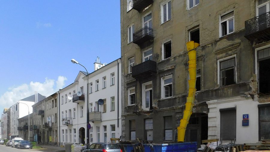 Warszawa. Czy ulica Środkowa ma być przestrzenią oddaną spacerowiczom i rowerzystom, czy ma pozostać strefą z normalnym ruchem samochodów? O to toczy się spór różnych miejskich organizacji skupiających aktywistów, stołecznego ratusza i konserwatora (polska-org.pl)