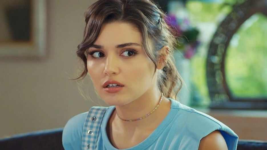 Hande Ercel znalazła miłość zarówno na ekranie, jak i w życiu prywatnym