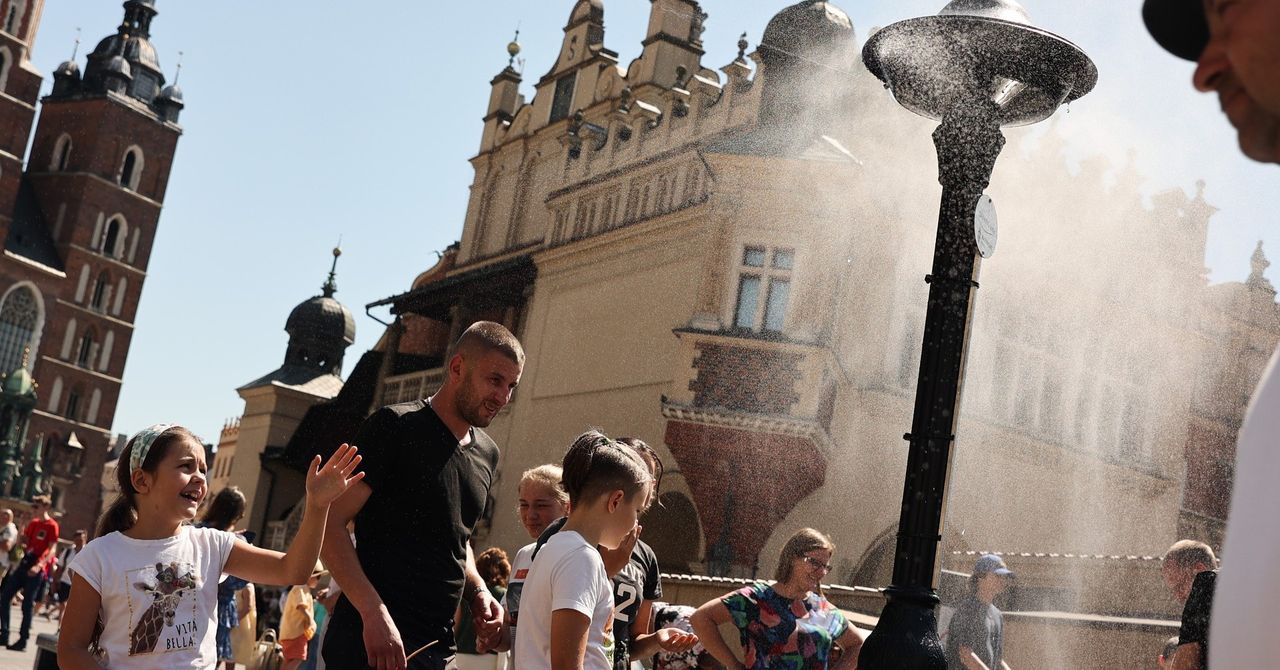 Prognoza pogody na wakacje. Upały, słońce i burze czekają na Polaków