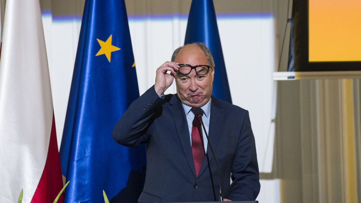 WARSAW, MAZOWIECKIE, POLAND - 2022/09/20: The co-chairman of the New Left (Nowa Lewica), Wlodzimierz Czarzasty speaks during the debate in Warsaw. The conference "Security of NATO's eastern flank - the role of Poland" was held in Warsaw on the occasion of the 25th anniversary of the start of accession negotiations between Poland and NATO.
Former Presidents of the Republic of Poland, Aleksander Kwasniewski and Bronislaw Komorowski, invited opposition leaders and experts in security and defense policy to a joint debate. Among the participants of the meeting were: the chairman of the Civic Platform (Platforma Obywatelska), Donald Tusk, the deputy speaker of the Sejm and the co-chairman of the New Left (Nowa Lewica) Wlodzimierz Czarzasty, and the US ambassador to Poland, Mark Brzezinski. (Photo by Attila Husejnow/SOPA Images/LightRocket via Getty Images)