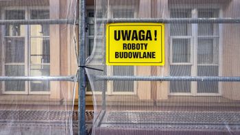 Obrzycko: Trwają intensywne prace przy przebudowie dawnej synagogi
