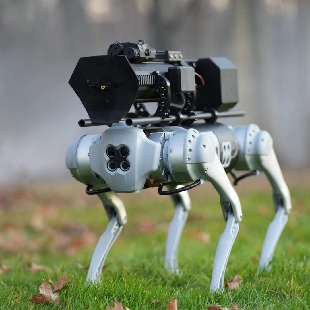 Robot Thermonator z miotaczem ognia