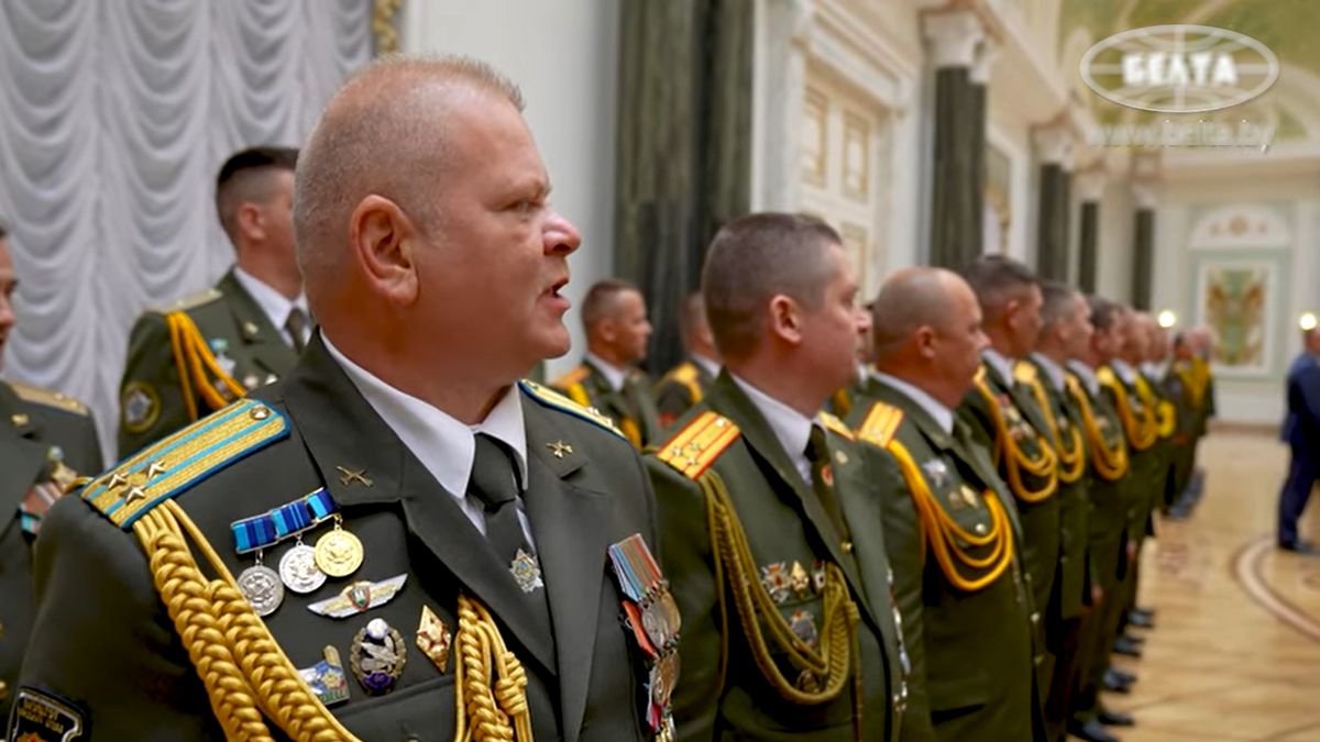 Białoruscy oficerowie