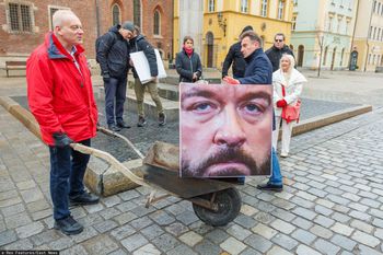 Zebrali ponad 70 proc. podpisów. Chcą walczyć o odwołanie prezydenta Wrocławia