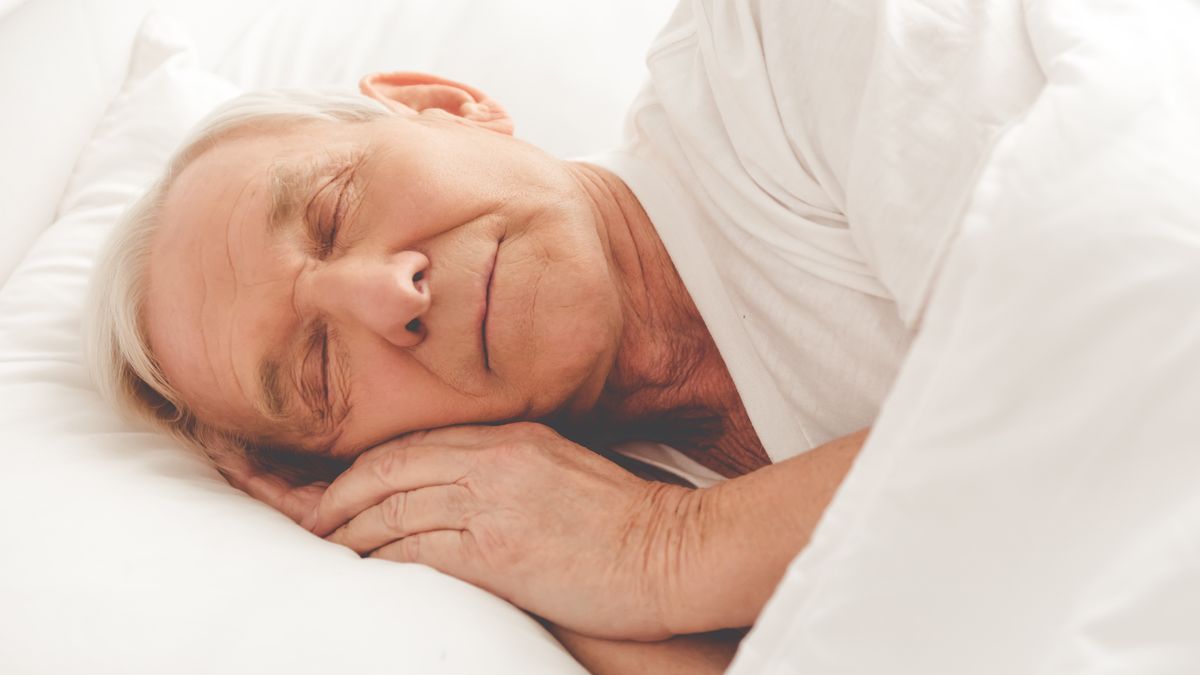 Ile powinni spać seniorzy