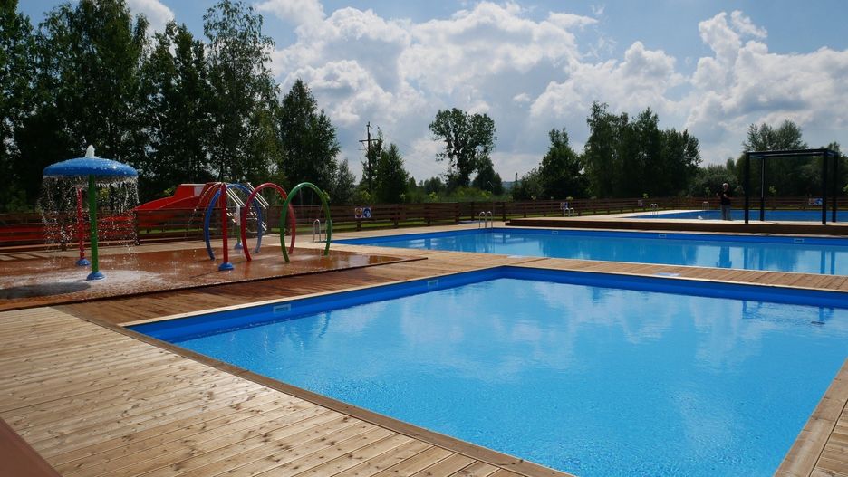 Kompleks letnich basenów w Chrzanowie
