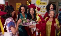 „Jeszcze nigdy…” Devi nie wyjeżdżała na studia. Recenzja finałowego sezonu serialu Netfliksa